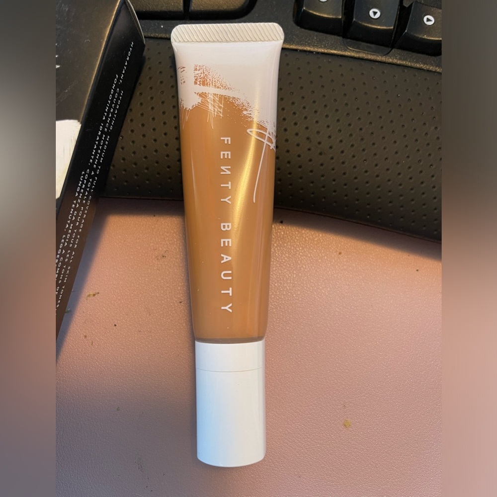COPY - Fenty Beauty New in box Pro Filt’R shade 340